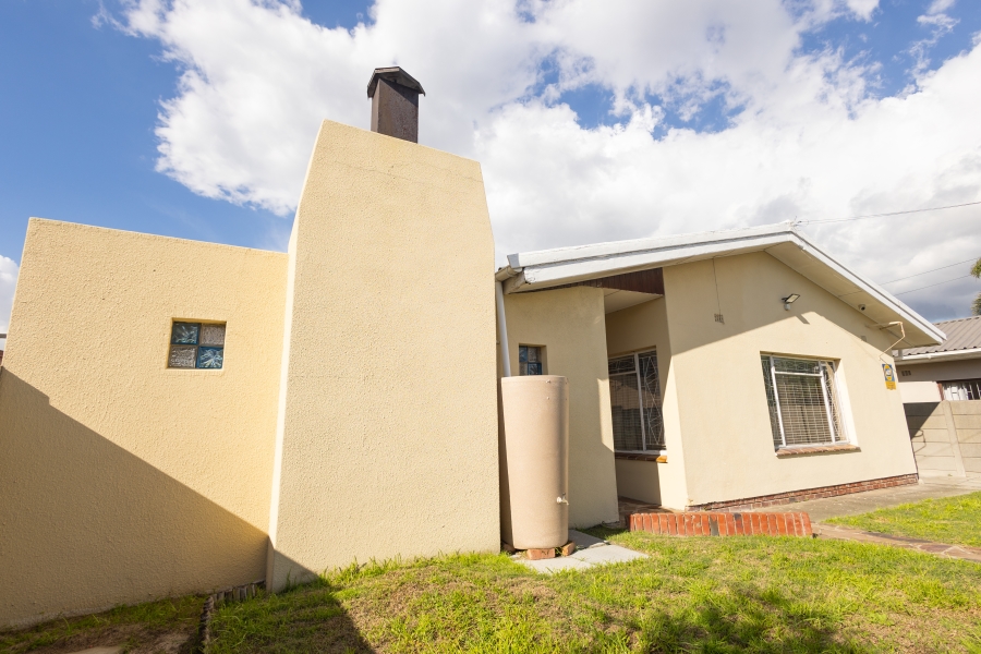 5 Bedroom Property for Sale in Churchill Estate Western Cape